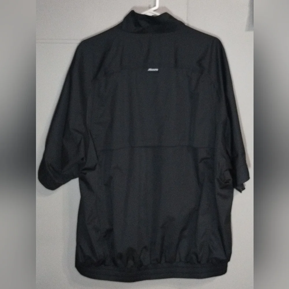 Mizuno Men's Classic Black Windbreaker Size (XL)